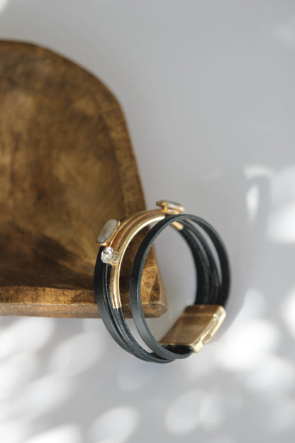 Pulsera Magnética Negra y Dorada