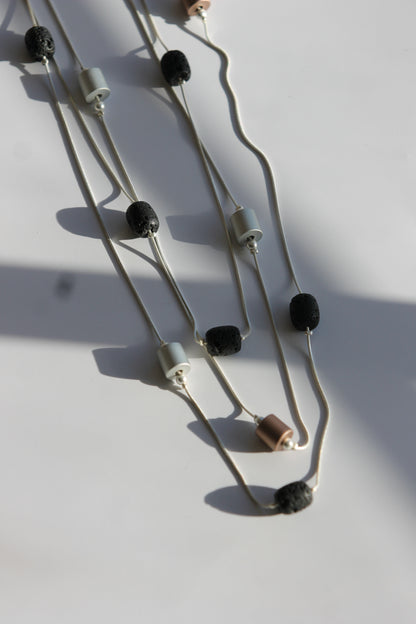 Collar Largo Bronce y Negro